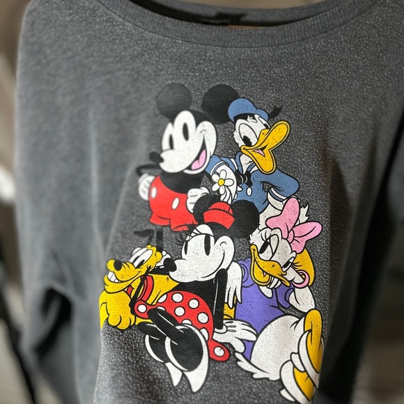 Disney Vintage-styled Mickey, Minnie, Donald, Daisy Gray Sweatshirt, Women's XXL - Picture 2 of 5